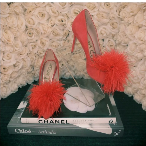 Suede Leather Heel Feather Pom Pom 